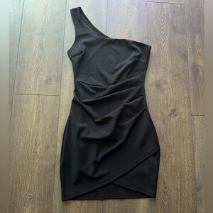 NWOT Windsor One Shoulder Dress